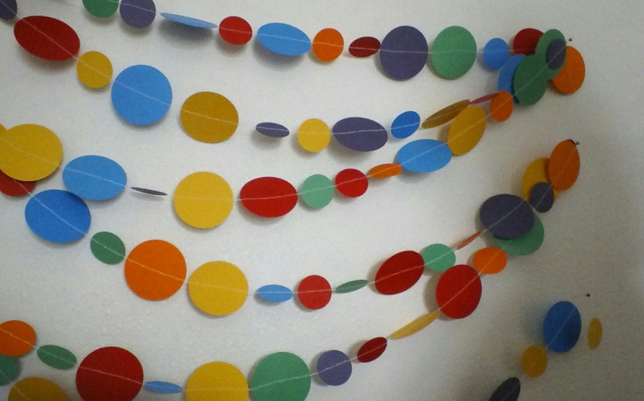Dot Garland 15' in Rainbow