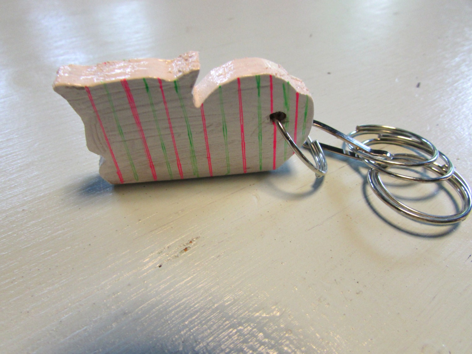 White Cat Keychain with Painted Pattern Wood