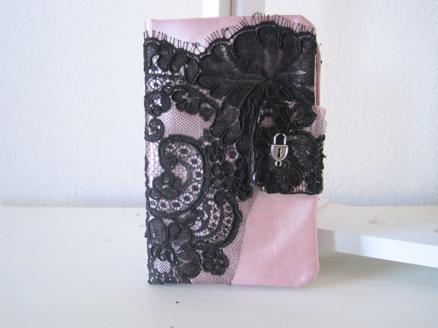Rogue Supermodel (Smaller Size) Clutch