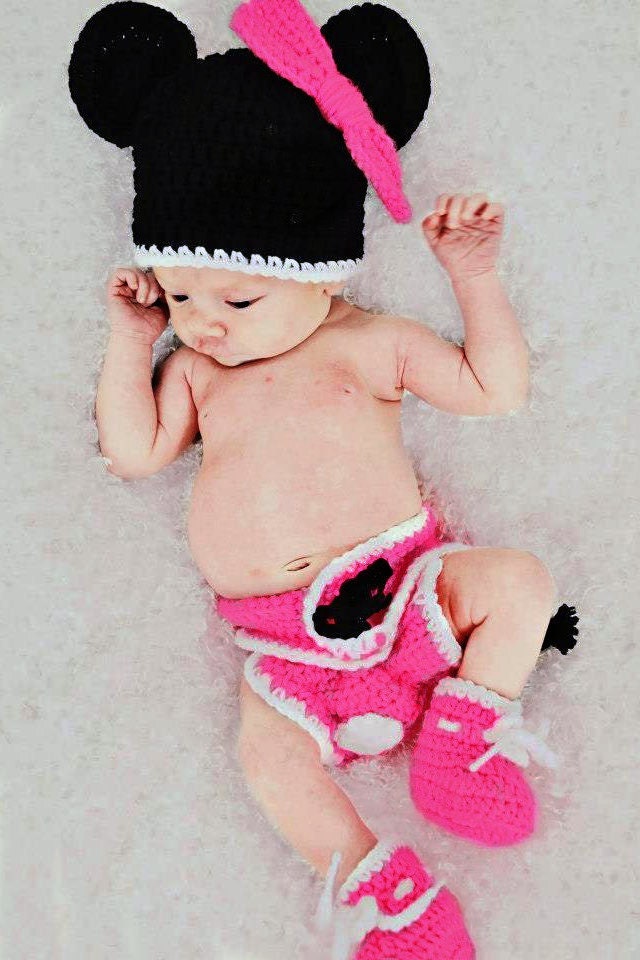 Baby Minnie Mouse Inspired Set Hat Diaper Cover Booties in Pretty Pink Black White - Winter Outfit Newborn Boy Girl Thanksgiving Photo Prop