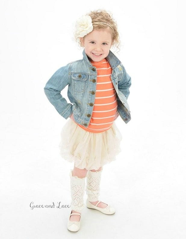 SALE SALE Lil Lacey Lou - off-white open-knit girls leg warmers w/ knit lace and buttons legwarmers baby legs (item no. G-3-16)