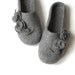 Women house shoes - grey felted wool slippers with roses - wedding gift - made to order