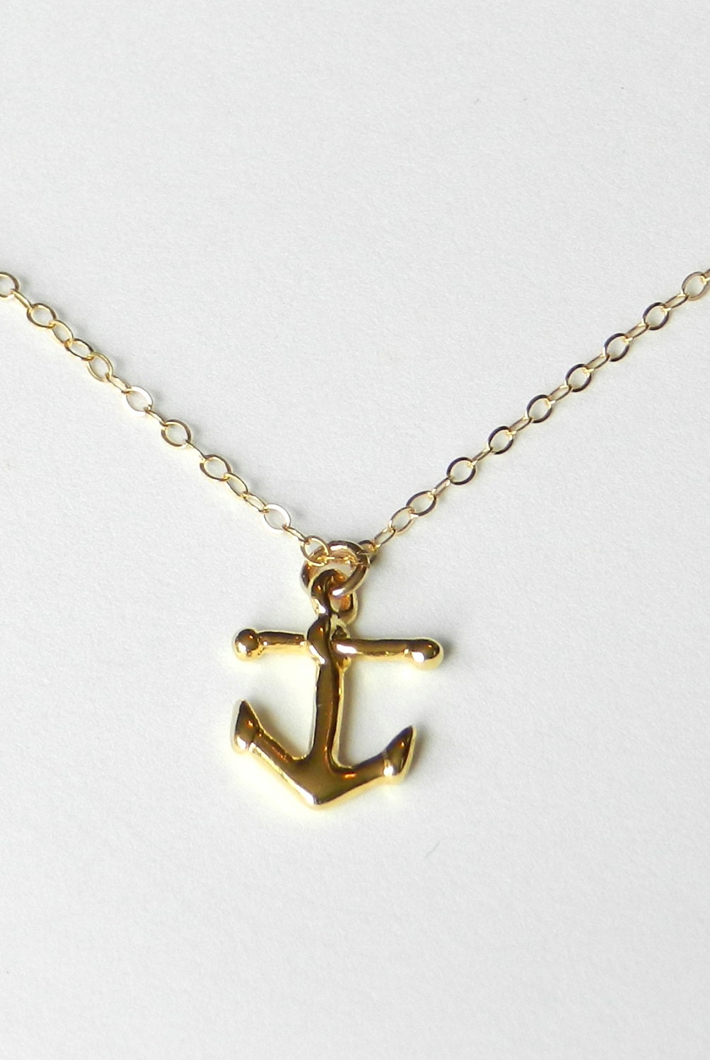 anchor necklace. 14k gold filled.