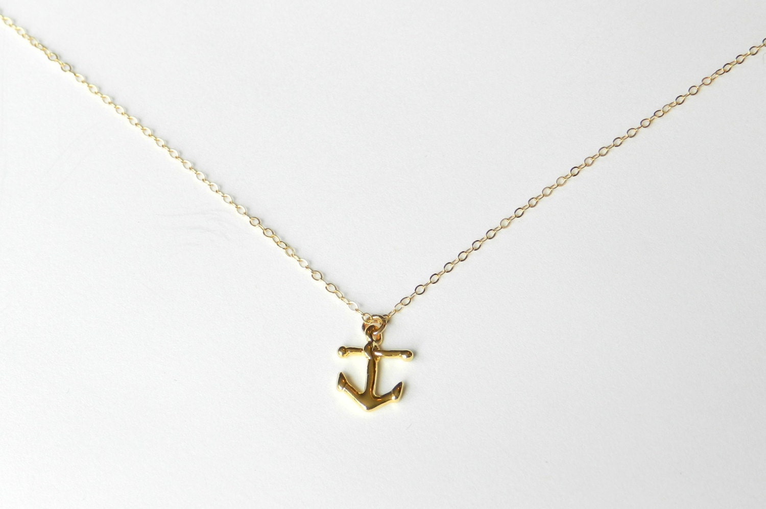 anchor necklace. 14k gold filled.