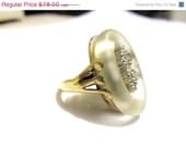 Uncas 18kt HGE Camphor Glass Ring 1950s Vintage Jewelry
