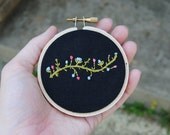 Embroidery Hoop Art - floral black - 3 inch