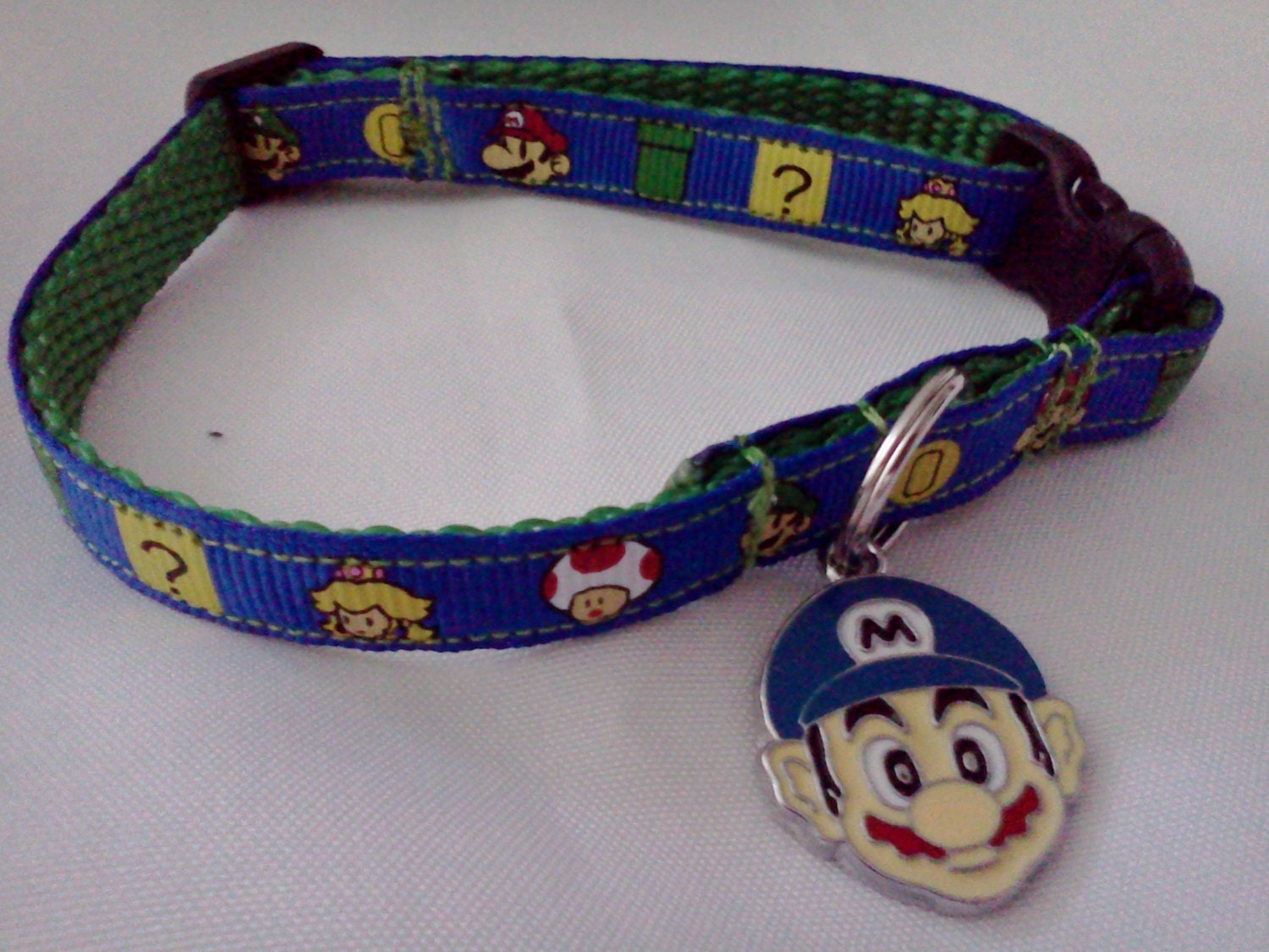 Mario dog Collar, Mario Cat Collar, Dpg Collar in 3/8, 1/2" or 3/4" with Mario Charm, Cat Collar with Breakaway buckle