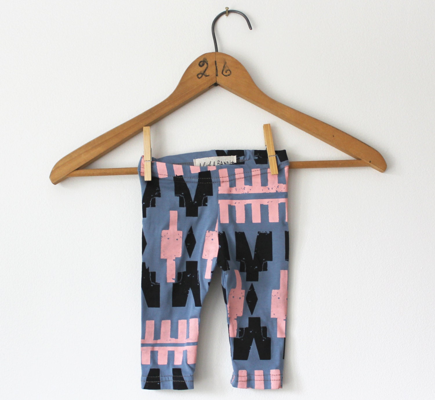 Byzantine Leggings in Pale Pink and Black on Slate