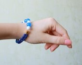 Blue nautical bracelet - Rope bracelet - Blue and white contrast modern jewelry - Denim blue stretch gemstone bracelet