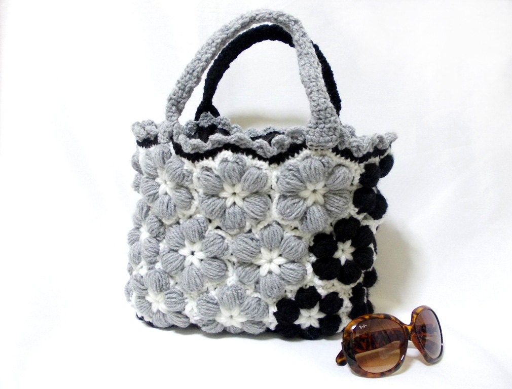 Free Shipping-Crochet handmade bag, Grey women bag, 2013 bags trends, Bag With Flower, Black bag, Black, Grey, Flower crochet handbag