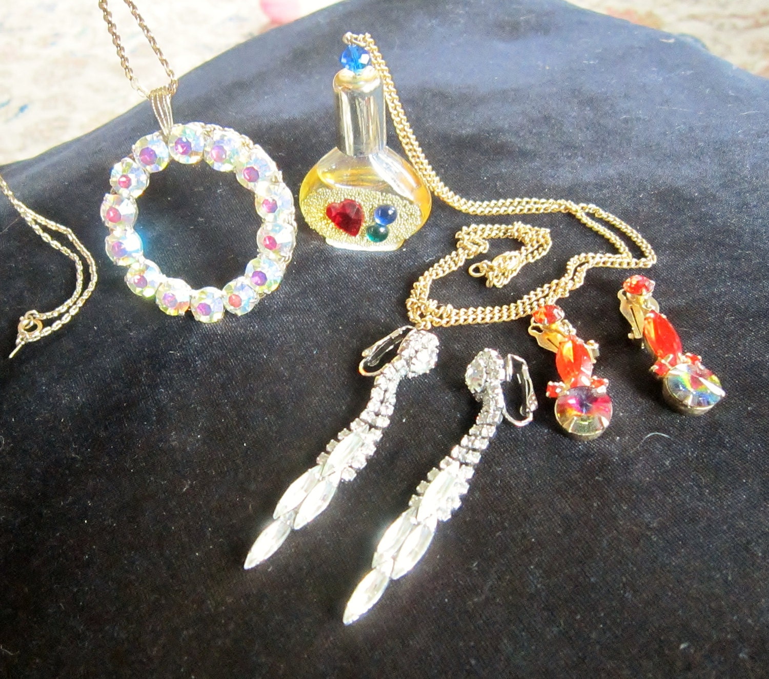 Costume Jewelry Necklace Earrings Vintage jewelry Retro Earrings