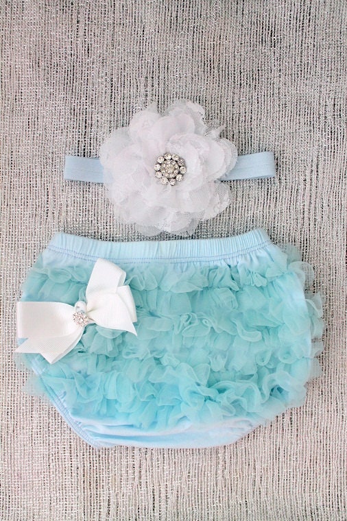 Baby Ruffle Bloomers set .. Lace Ruffle Bum Baby Bloomer .. Baby bloomers .. Ruffle bloomers .. Diaper cover .. Photo prop