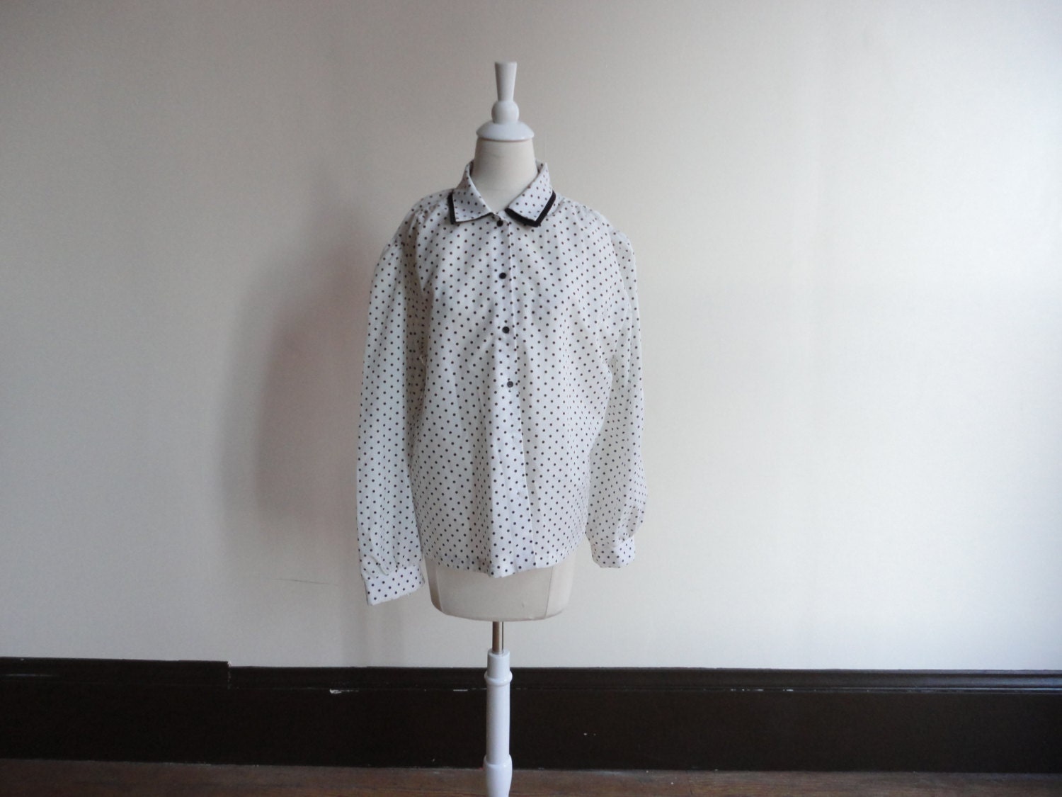 black and white polka dot, polka dot blouse, polka dot shirt, puff sleeve