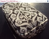 40% OFF SALE Black and White Bead Case Holder 5x3inches