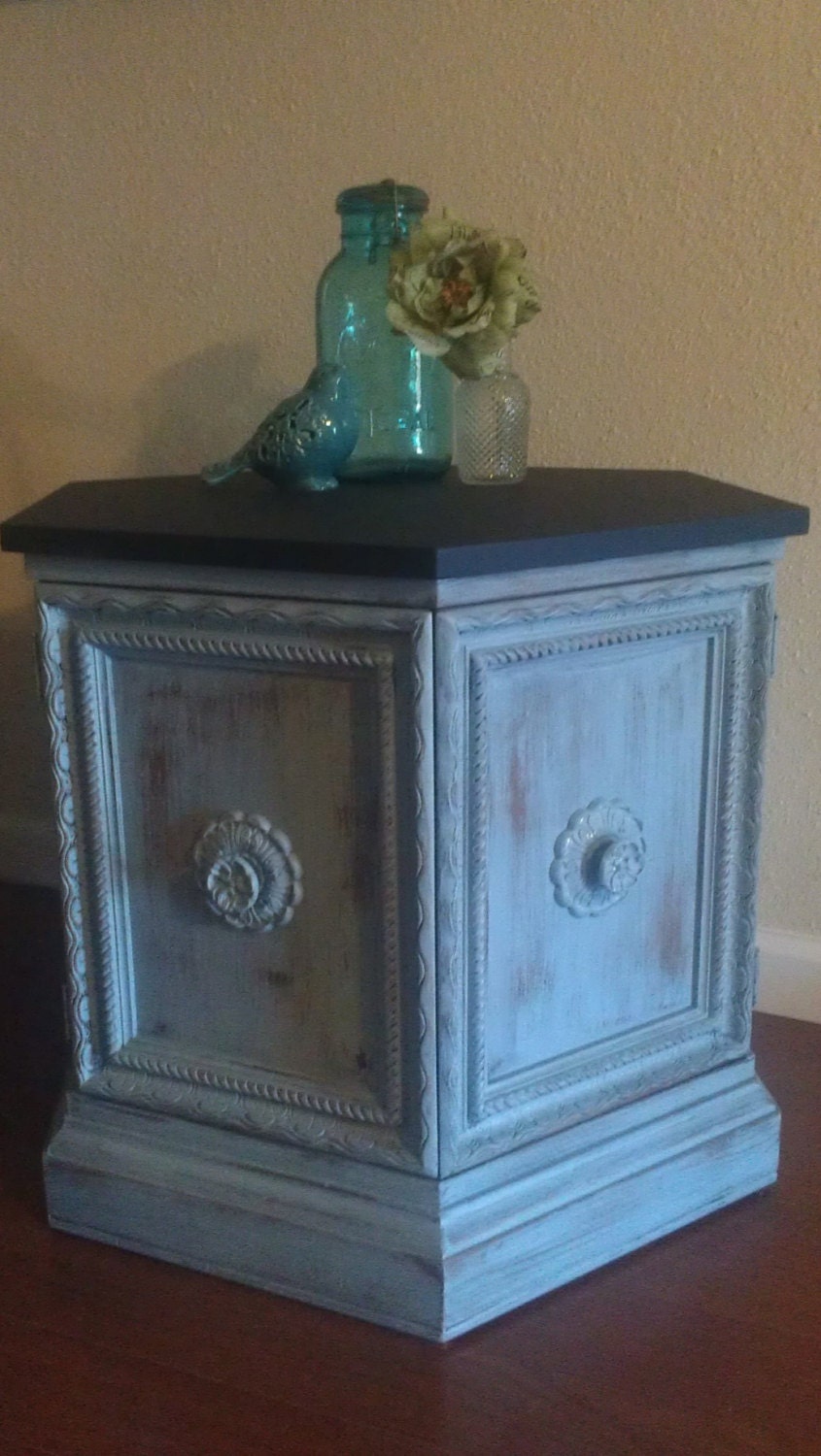 Shabby Chalkboard End Table