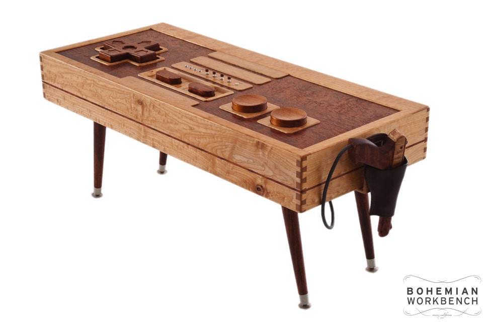 Nintendo Wii Controller Coffee Table with Zapper Maple / Bubinga - Functional