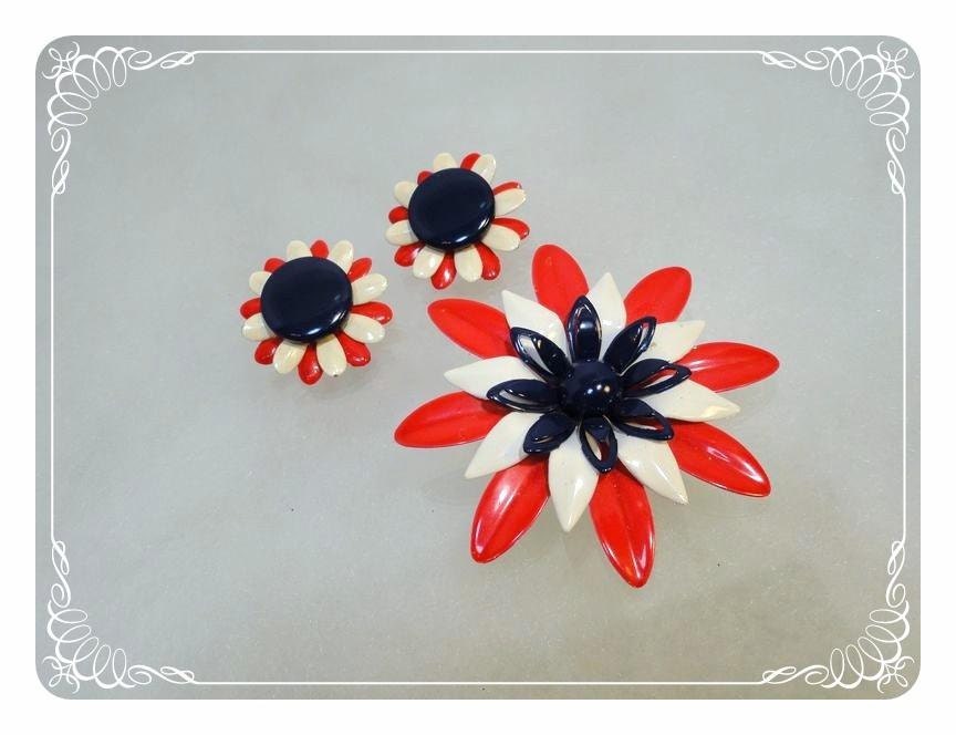 Patriotic Red White & Blue Flower Power Vintage Brooch and Earrings Demi Set -  1656a-121012000
