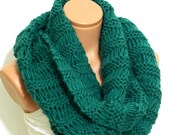 Knit infinity Scarf Block Infinity Scarf.Knit scarf, Loop Scarf, Circle Scarf, Neck Warmer. Emerald Green Crochet Infinity