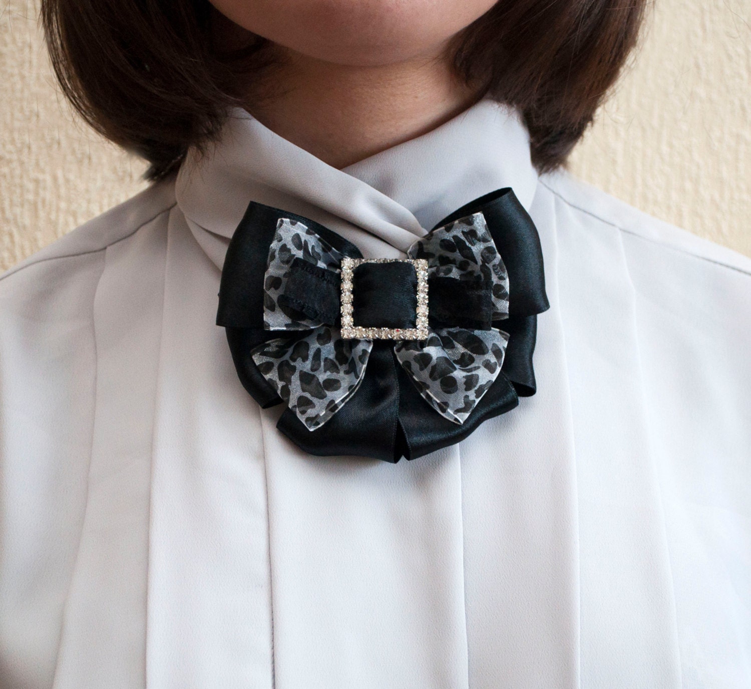 Elegant black brooch, woman brooch, black bow, pin, crystals
