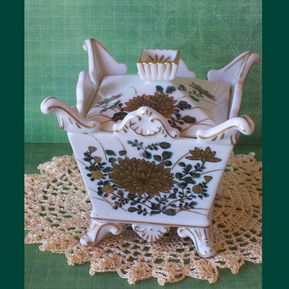 Beautiful Unique Asian Candy Box with Lid by Lenwile China Ardalt Japan 6848
