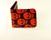 Leather wallet printed with geometric skulls