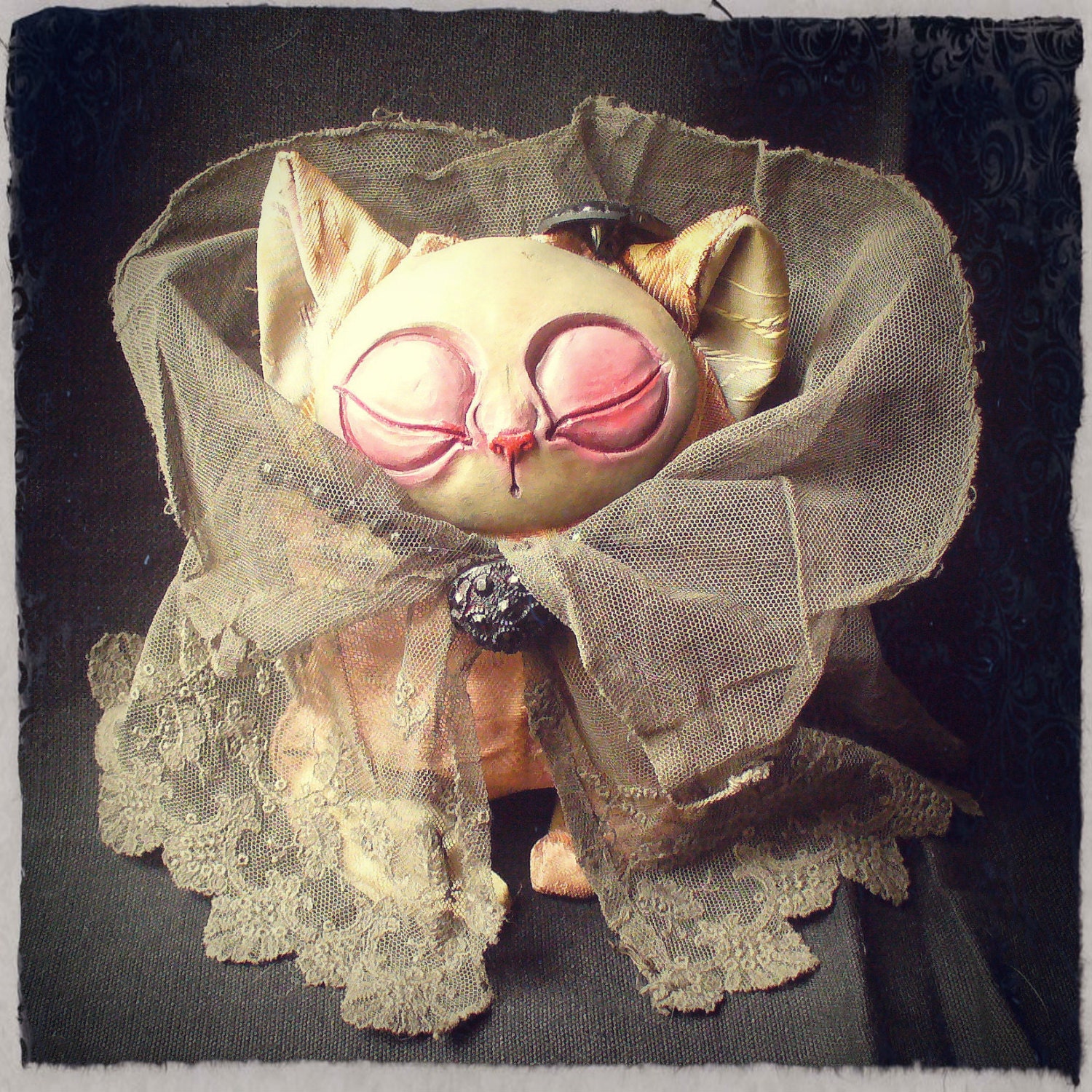 Gritters: Vespertina - OOAK art toy