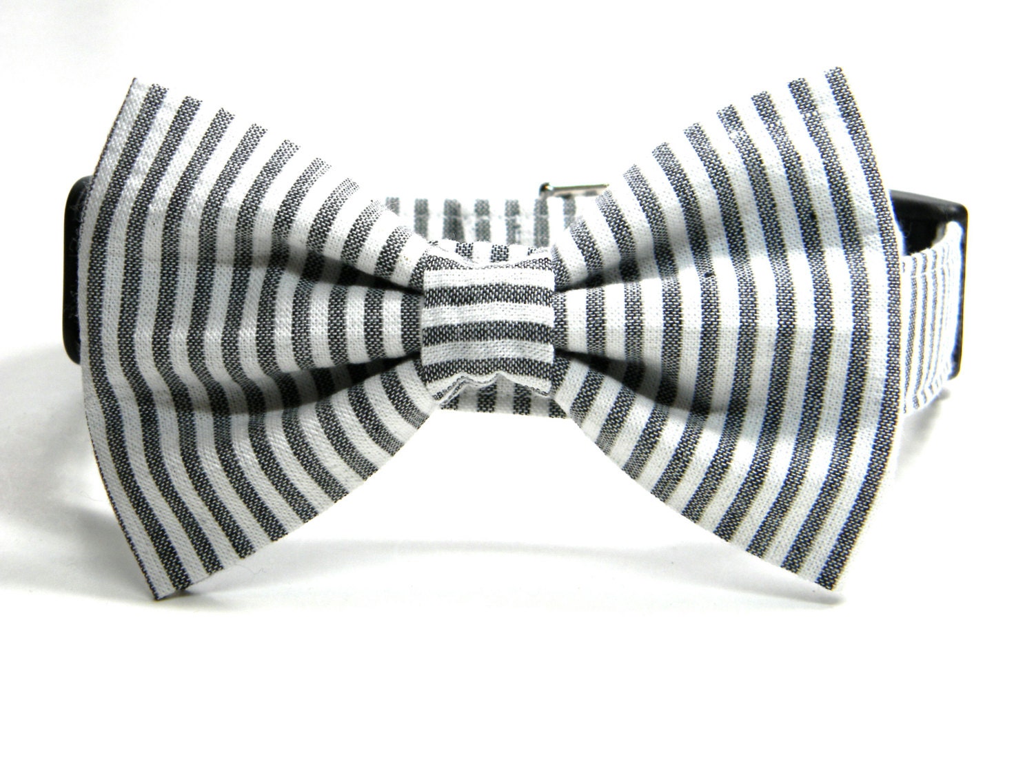 Dog Collar Bow Tie Set, Grey Seersucker Bowtie Collar: Classic Black and White Seersucker - PawshAccessories