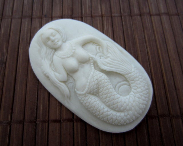 Gorgeous DEtail Hand carved Mermaid, Buffalo Bone carving, Jewelry Making Supplies B3062
