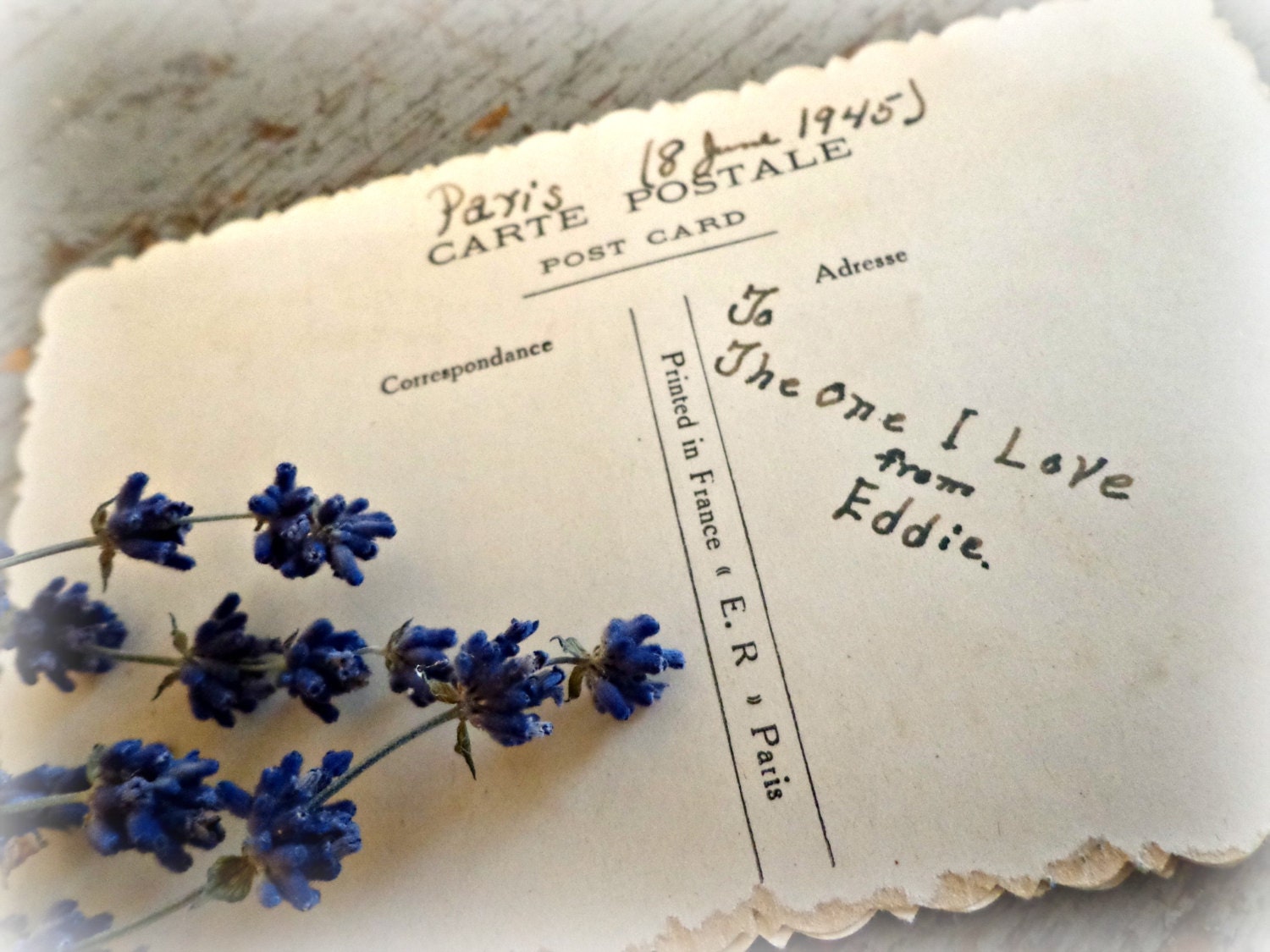 FREE shipping / paris 1945 postcard / EMBROIDERED linen / ephemera / romantic love  / to the one i love / EPSTeam