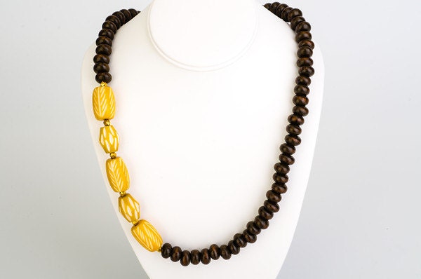 Bahama Mama Brown & yellow Necklace