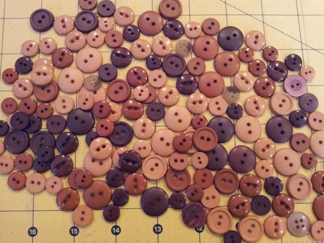 5 sets of 50 buttons - stars - red, sky blue, dark blue, yellow and brown round buttons - buy 2 or more sets and save on shipping