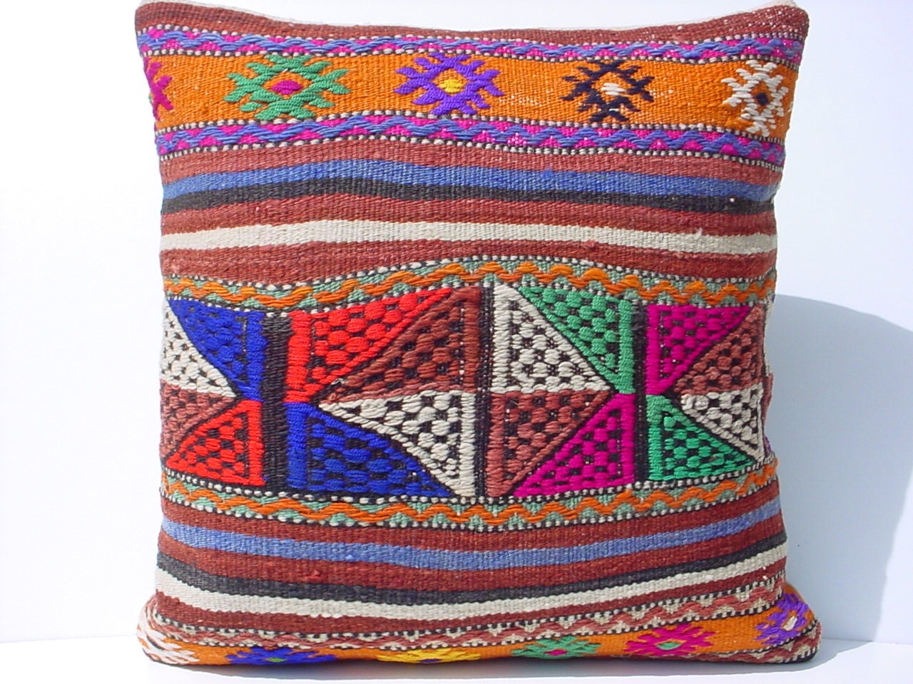 FREE SHIPPING / Traditional Turkish Kilim Pillow Cover  18" X 18",Tribal Pillow,Vintage Kilim Pillow,Throw Pillow