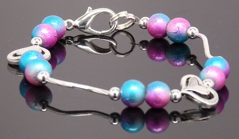 VARIGATED NOODLE BRACELET:  7.5" Hand Beaded Pink, Blue, and Hearts Accessory Gift