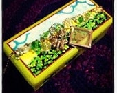 Luck, Luck of the Irish, trinket box, wish box, four leaf clover bracelet, charm bracelet