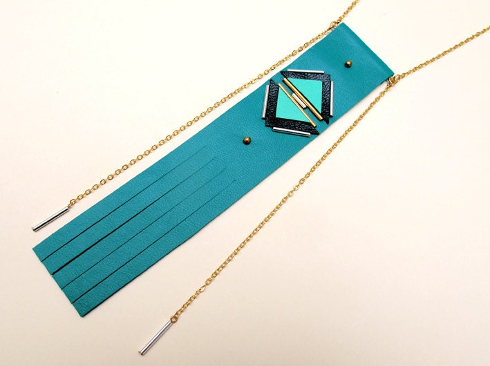 Luxor long necklace emerald, fringed leather jewel, oriental style