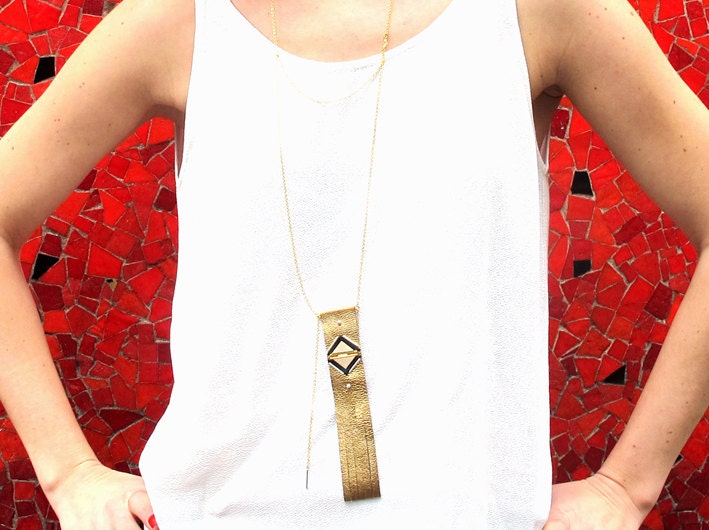 Luxor long necklace gold, fringed leather jewel, hippie style
