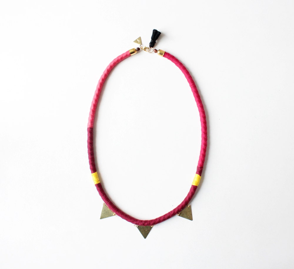 Rope and brass necklace " Uma" /// Red and yellow /// Raw brass triangles
