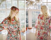 Custom floral bridesmaids gift robes. Set of 5 Kimono robes. Bridal party robes, bridesmaid robes, getting ready dresses.
