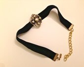 VINTAGE Black Velvet Pearl Choker Necklace