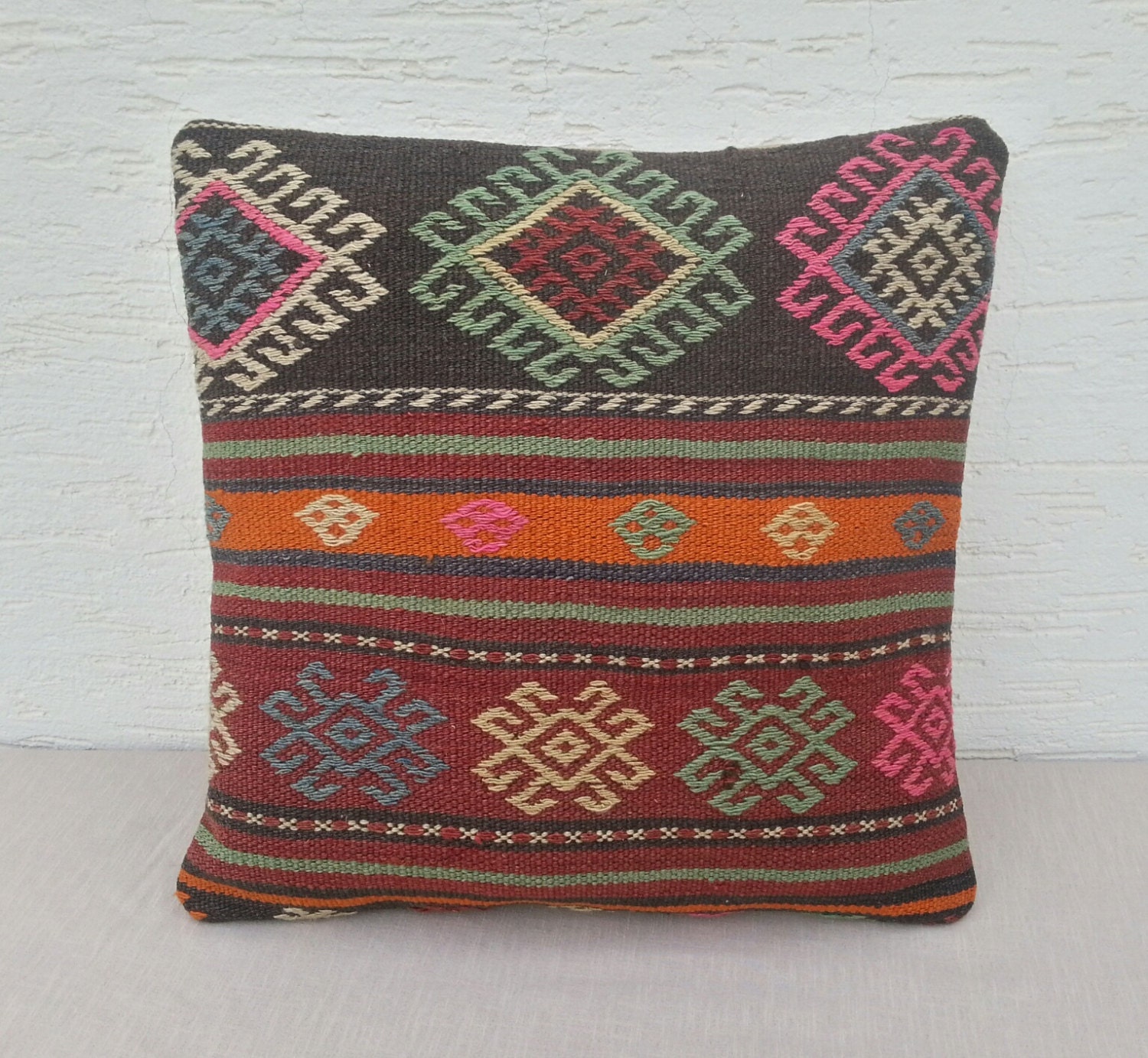 VINTAGE Bohemian Home Decor Handwoven Wool Embroidered Pink Turkish Kilim Pillow Cover 16"x16",Decorative Kilim Pillow,Soft Kilim Pillow.