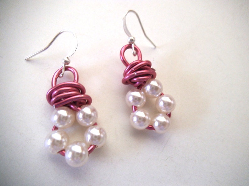 Wire-Wrapped White Faux Pearls Dangle Earrings with Pink Wire