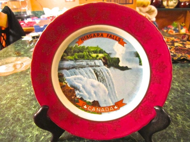 Estate Vintage Souvenir Niagara Falls, Gold Leaf, Canada Plate, 1960's
