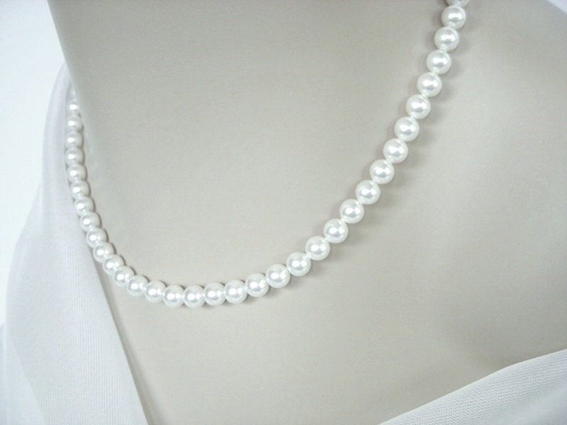 Pearl Bridesmaid Jewelry Petite White Pearl Necklace in Swarovski Wedding Jewelry