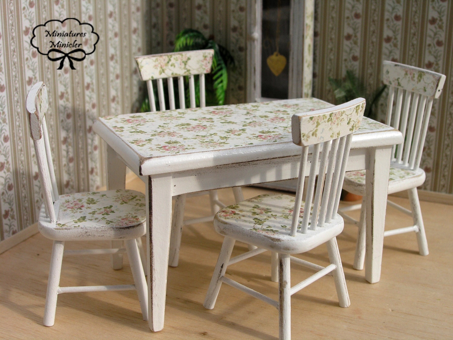 dollhouse outdoor furniture