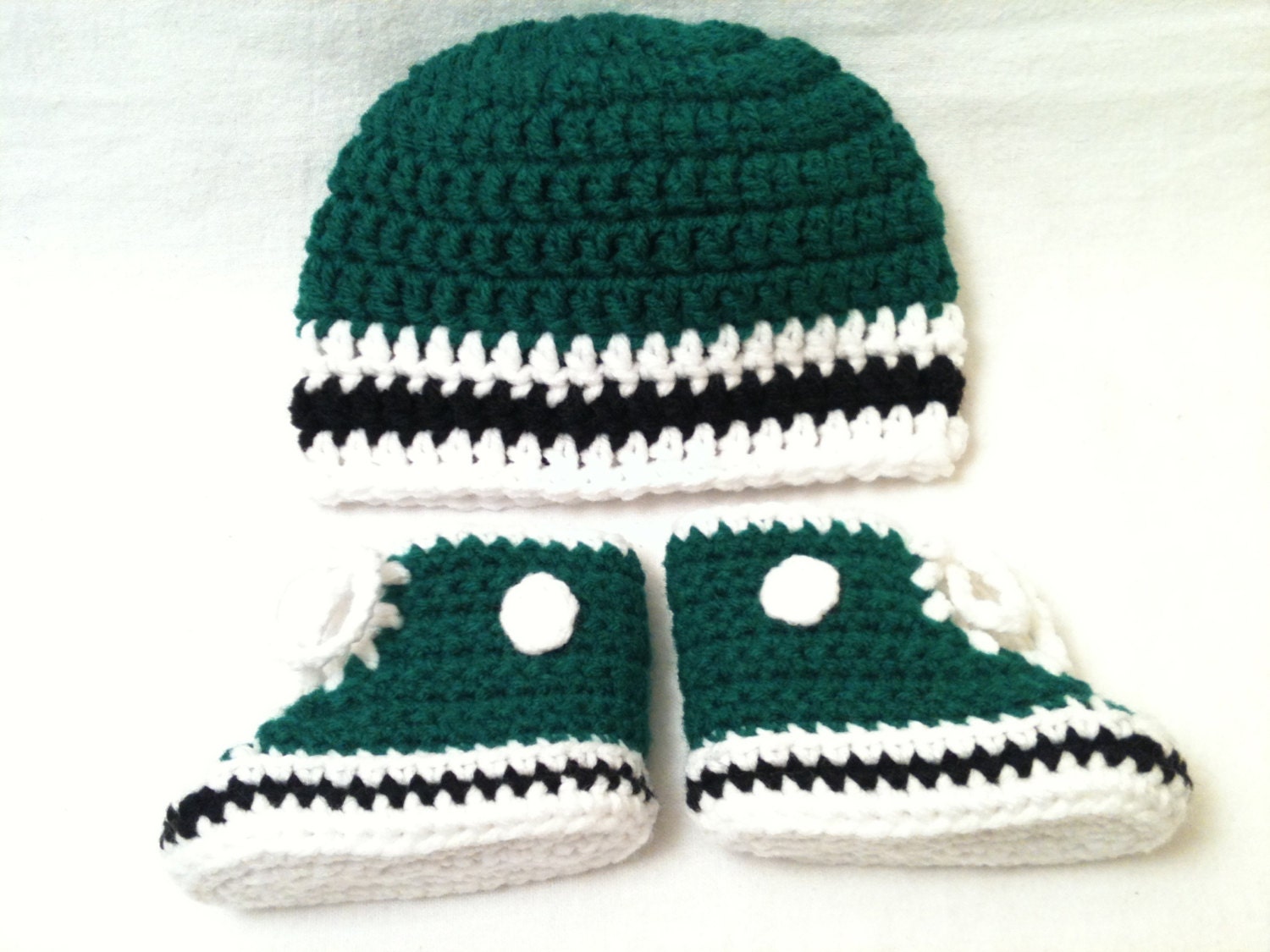Philadelphia Eagles - NY Jets - Inspired Converse and Hat set for Preemie, Newborn and 3-6 months -hand crochet booties baby chucks