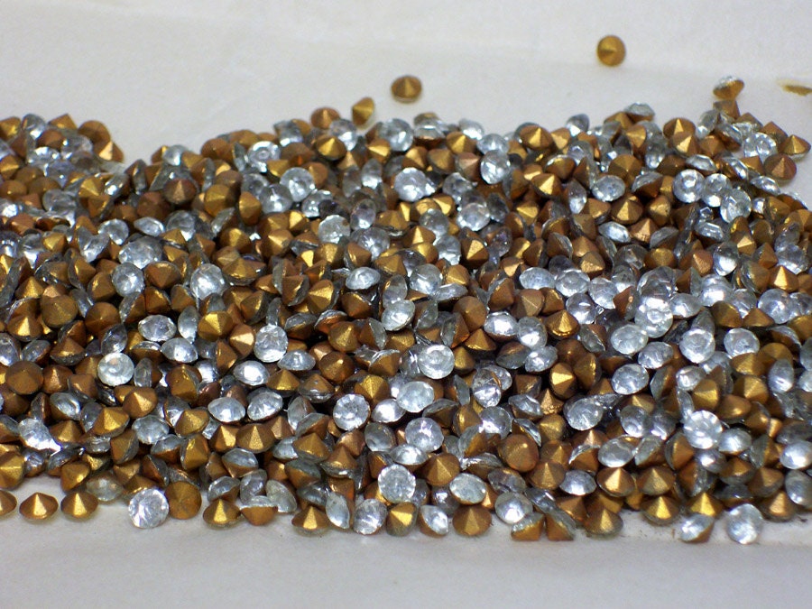 Vintage Czechoslovakia Crystal Fire Polished Chatons SS14