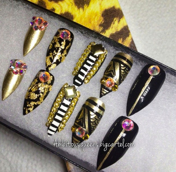 Blinged Out Press Ons, Customized Press On Nails, Fake nails, Artificial Nails, Nails, Hand painted nails, False Nails
