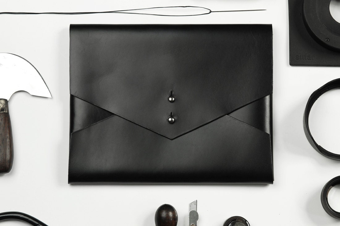 Handbag Made of Italian Oil Leather Purse Case Cosmetic Bag Handmade Bag Copper Buckle-Black
