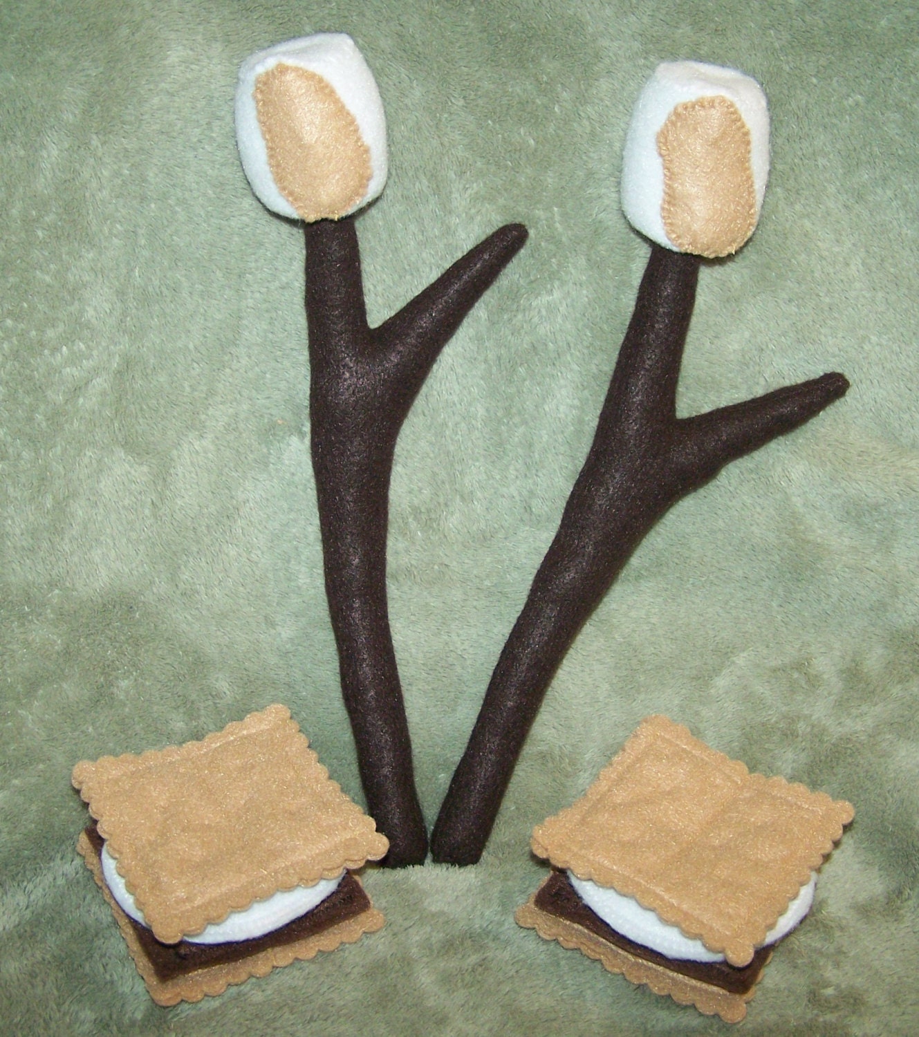Set of 4 Felt Campfire Accessories- S'mores & Roasting Sticks with Marshmallows