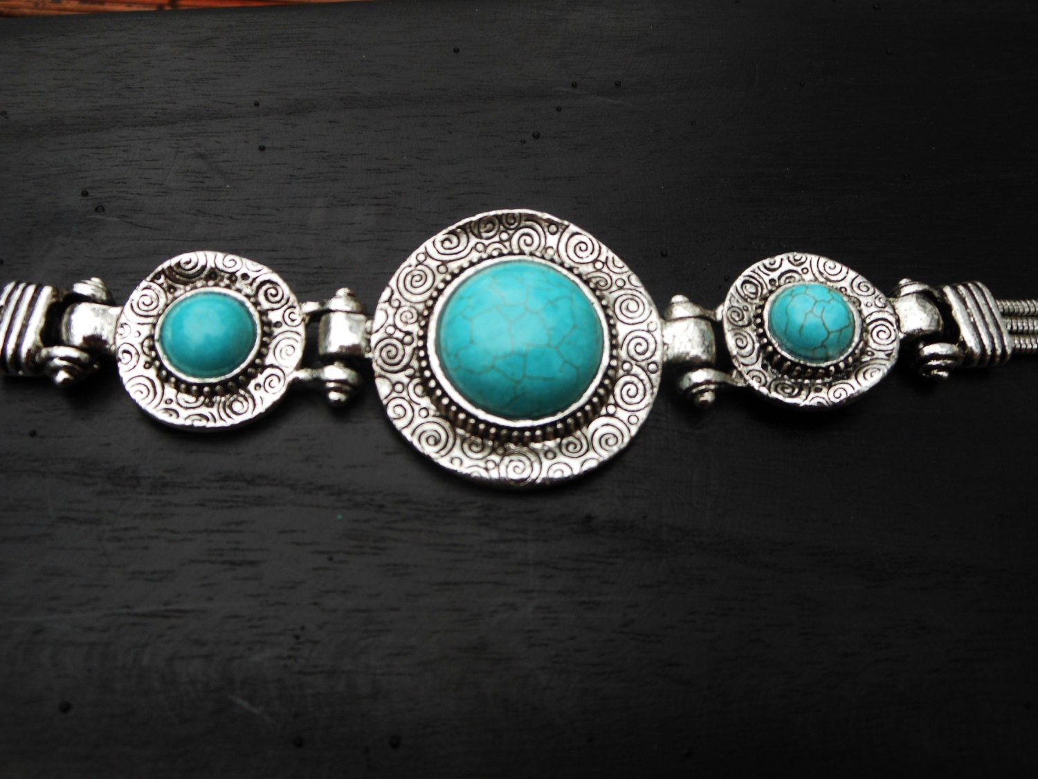 Southwestern Style Vintage Swirl Turquoise Bracelet